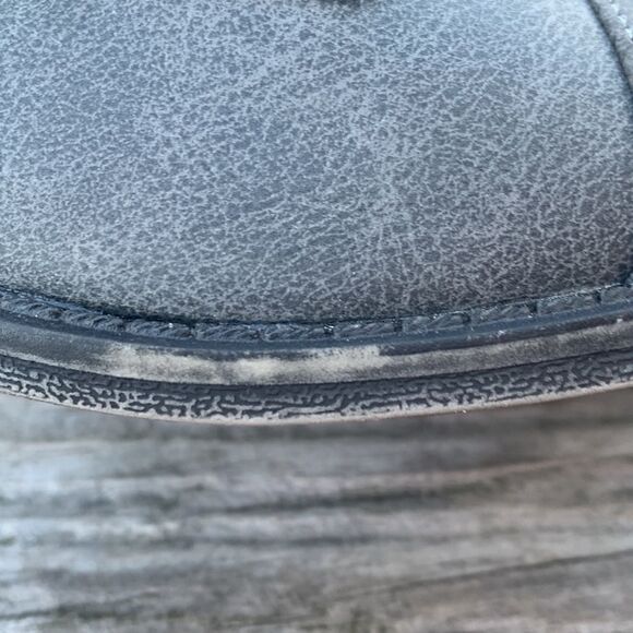 Just fab Sweater Trim Gray Boots Sz 6 - Picture 9 of 11